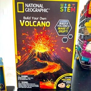 National Geographic Fiery Volcano Kit with Orange and Black